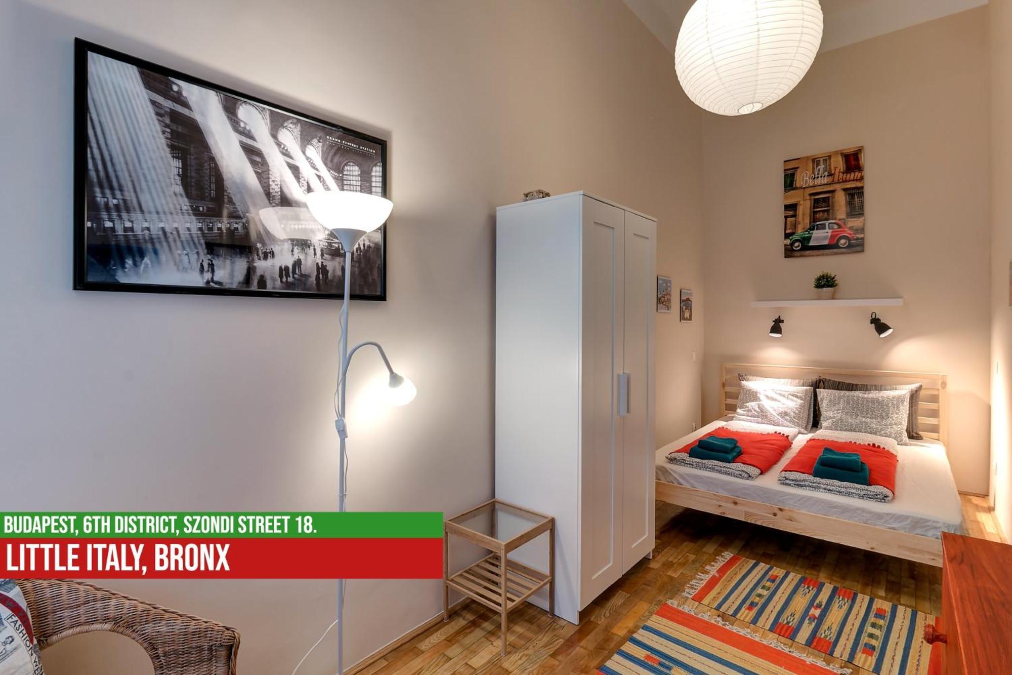 Little Italy Bronx Apartment Budapest Ngoại thất bức ảnh